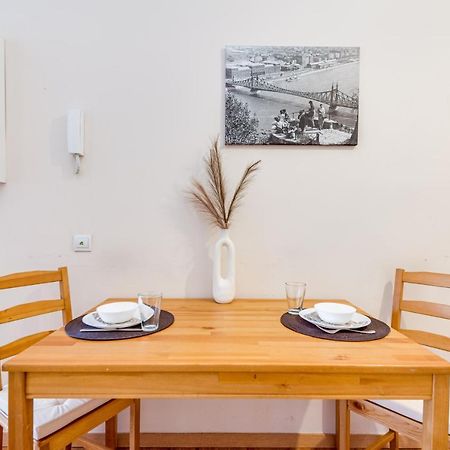 Vintage Apartment In The Jewish Quarter Будапеща Екстериор снимка