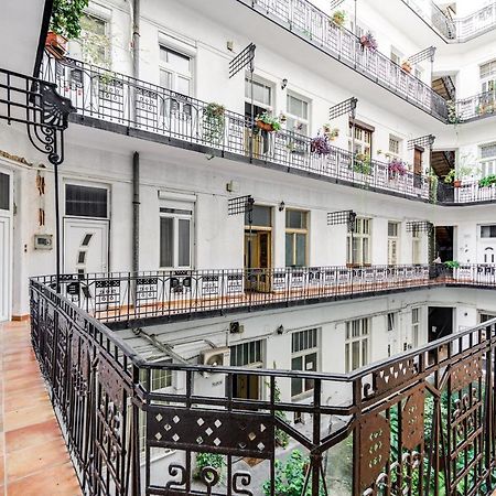 Vintage Apartment In The Jewish Quarter Будапеща Екстериор снимка