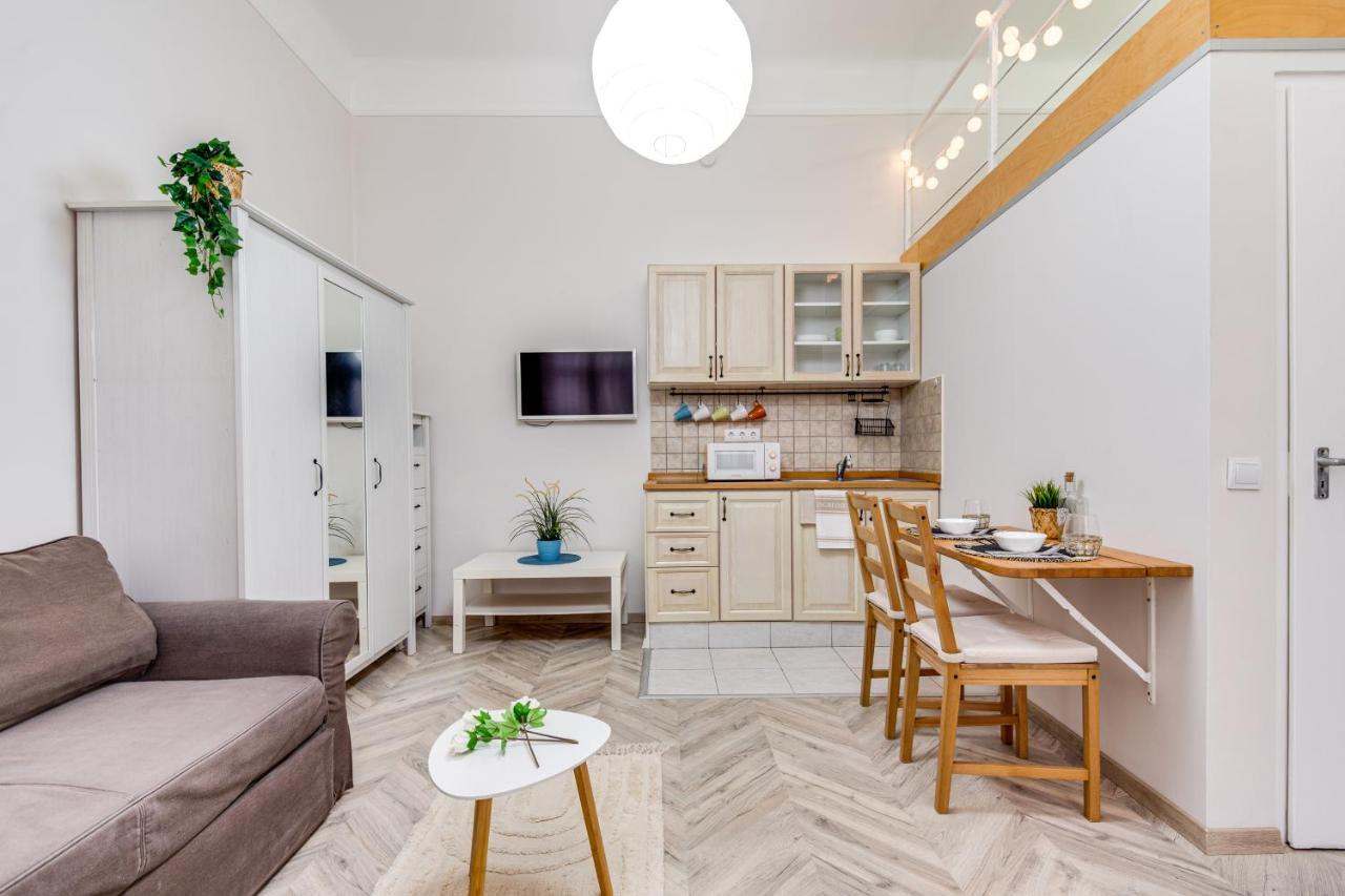 Vintage Apartment In The Jewish Quarter Будапеща Екстериор снимка