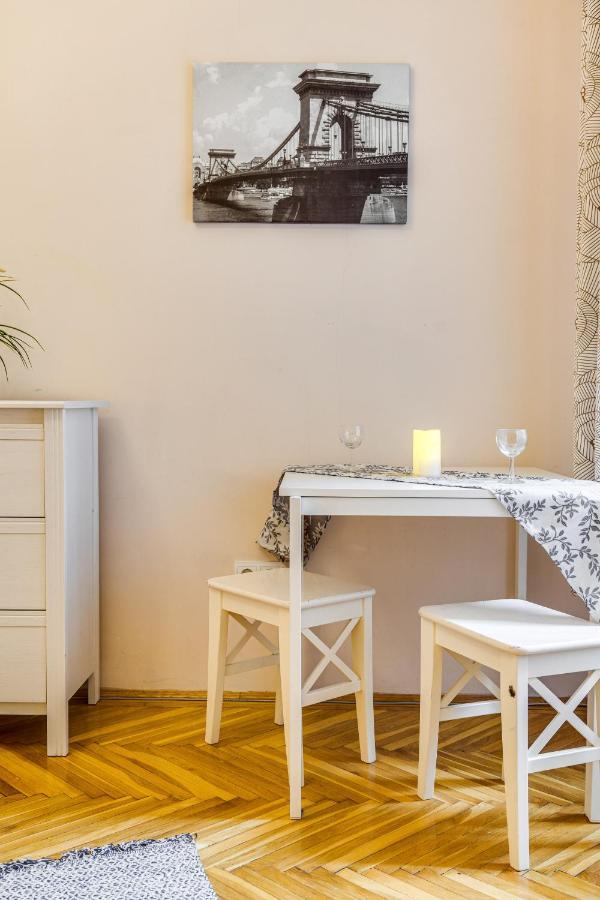 Vintage Apartment In The Jewish Quarter Будапеща Екстериор снимка